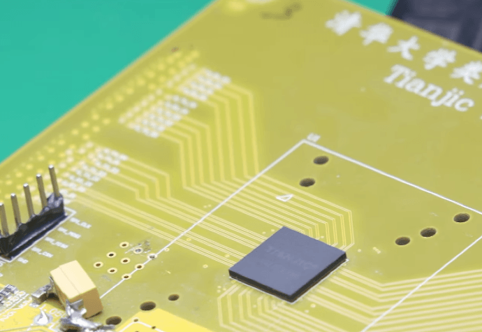 Une puce révolutionnaire sur un vélo électrique !