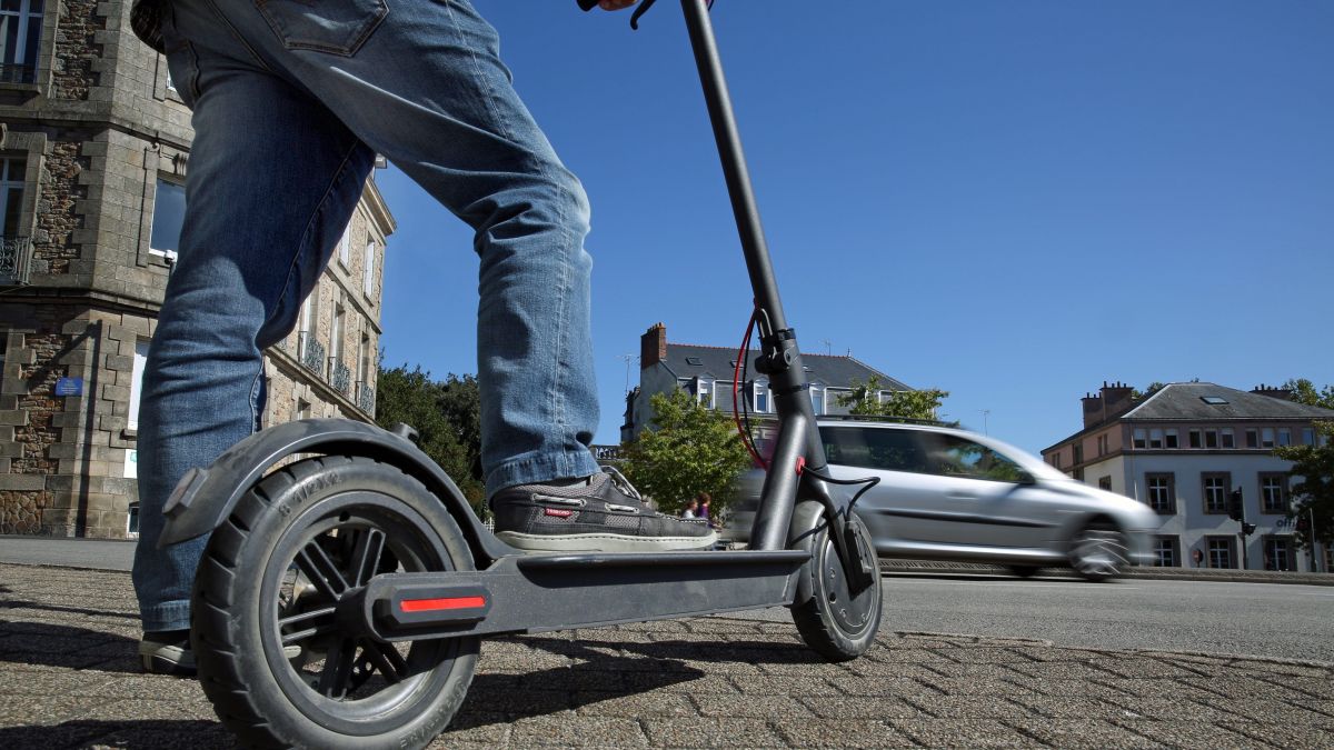 Les règles élémentaires de sécurité à respecter en trottinette électrique - Urban Elec Les règles élémentaires de sécurité à respecter en trottinette électrique