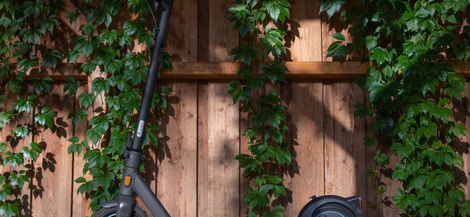 Quels équipements pour rouler en sécurité en trottinette ?