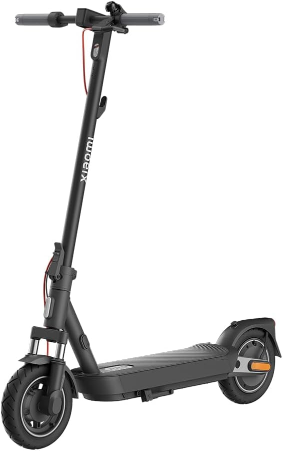 Xiaomi Electric Scooter 5 Pro – Amortisseurs Doubles Avant & Arrière – 60km Autonomie – Pneus 10' Tubeless – Moteur 1000W Max – Pente 22% Xiaomi Electric Scooter 5 Pro – Amortisseurs Doubles Avant & Arrière – 60km Autonomie – Pneus 10' Tubeless – Moteur 1000W Max – Pente 22%