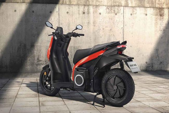 Le grand boom des scooters électriques séduit de plus en plus de citadins