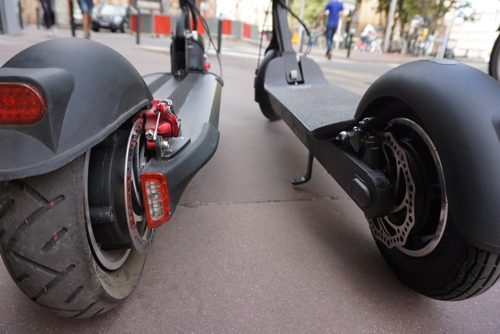Quels critères pour choisir sa trottinette électrique adulte adaptée à ses besoins