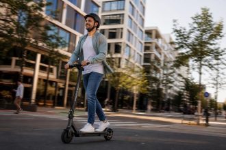 Test complet de la URBANGLIDE 800 GT : une trottinette électrique vive et abordable qui tient ses promesses découvrez notre test complet de la urbanglide 800 gt : une trottinette électrique performante, rapide et abordable, idéale pour vos déplacements urbains.